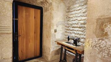 Archelaos Mansion Suite