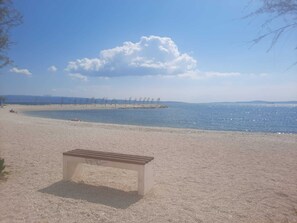 Beach - Cute apartment Gaga- sea view with balcony (Split)