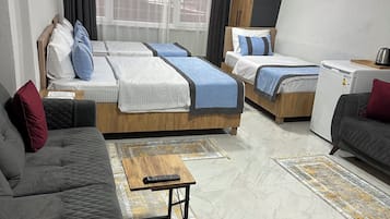 Family Studio | 1 bedroom, Egyptian cotton sheets, premium bedding, memory foam beds