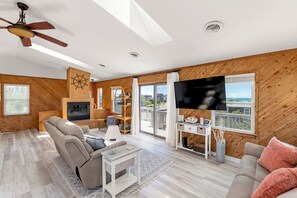 تلفزيون ذكي