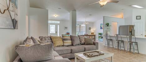 House (3 Bedrooms) | Front of property