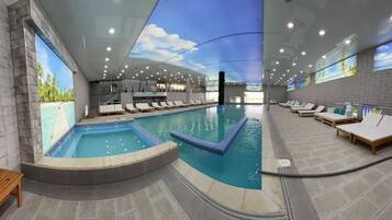 Indoor pool, 2 outdoor pools, pool umbrellas, pool loungers