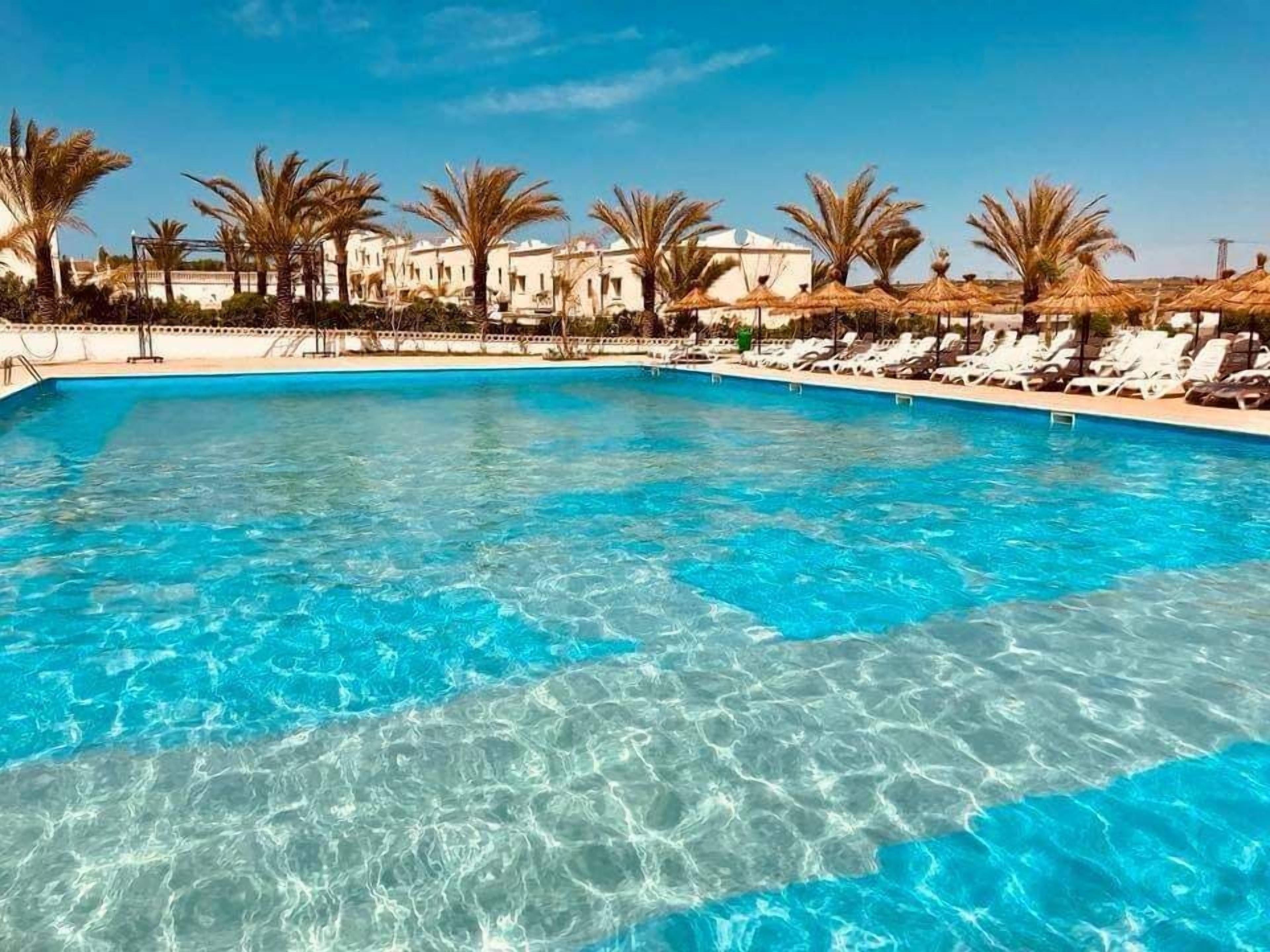 Indoor pool, 2 outdoor pools, pool umbrellas, sun loungers