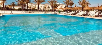 Doriane Beach Club & Aquapark