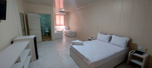 Dobbelt- eller tomannsrom – standard | Sengetøy av topp kvalitet, minibar, blendingsgardiner og sengetøy