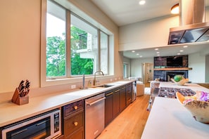 Talo (4 Bedrooms) | Sisätilat