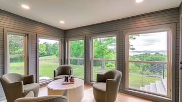 Rumah (4 Bedrooms) | Interior
