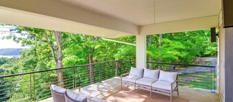 Byrdstown Home on 65 Acres w/ Pool, Trail to Lake!