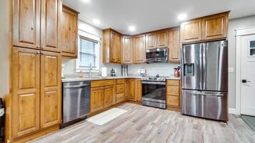 Rumah (5 Bedrooms) | Interior