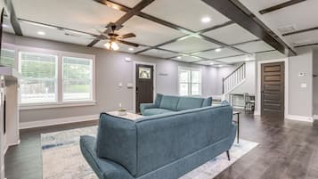 House (4 Bedrooms) | Interior