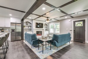 House (4 Bedrooms) | Front of property