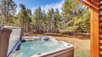 Rumah (3 Bedrooms) | Bagian depan properti