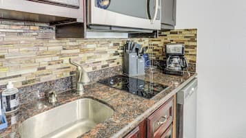 Apartment (1 Bedroom) | Interior