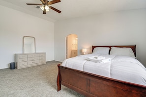 ハウス (3 Bedrooms) | 3 室のベッドルーム、アイロン / アイロン台、ベッドシーツ