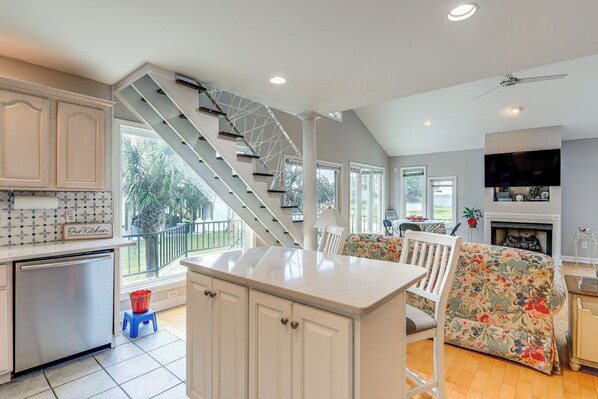 House (2 Bedrooms) | Interior