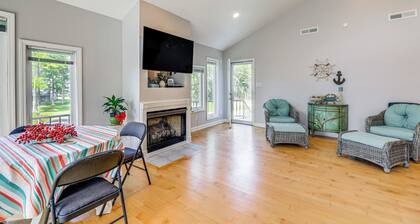 New Bern Home w/ Water View ~ 6 Mi to Downtown!