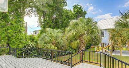 New Bern Home w/ Water View ~ 6 Mi to Downtown!