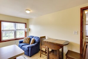 Interior - Loganton Townhome, Near Fly Fishing & Hiking! (Loganton)