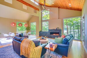 Rumah (5 Bedrooms) | Bagian depan properti