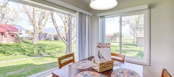 Charlo Cabin Rental ~ 20 Mi to Flathead Lake!