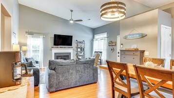 House (3 Bedrooms) | Interior