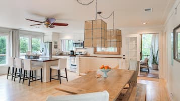 Rumah (4 Bedrooms) | Interior