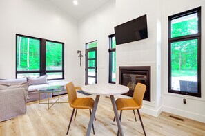 House (1 Bedroom) | Interior