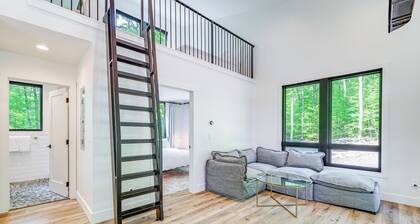 Modern Bellaire Cabin < 5 Mi to Lake & Slopes!