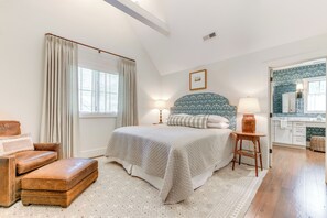 House (3 Bedrooms) | Interior - Stunning Cashiers Cottage Rental w/ Screened Porch (Cashiers)