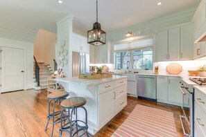 House (3 Bedrooms) | Interior - Stunning Cashiers Cottage Rental w/ Screened Porch (Cashiers)