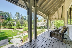 Interior - Stunning Cashiers Cottage Rental w/ Screened Porch (Cashiers)