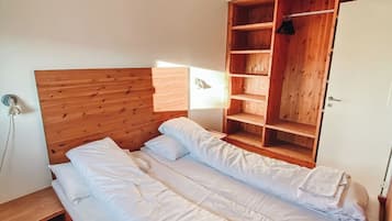 4 間睡房、熨斗/熨衫板、嬰兒床 (收費)、免費 Wi-Fi