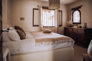 5 quartos, ferros/tábuas de passar roupa, berço de viagem, Wi-Fi