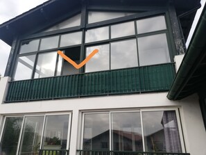 Exterior detail - T3 70m2 1st floor family house 500 m from the beach and all amenities (Urrugne)