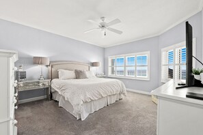 2 Schlafzimmer, Schreibtisch, Bügeleisen/Bügelbrett, kostenloses WLAN