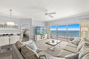 Smart TV - Newly renovated beautiful beachfront 2br/2ba condo on the 6th floor! (Panama City Beach)