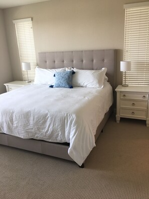 3 bedrooms - Mountain View’s with this new  3 bedroom home located in Trilogy Verde River (Rio Verde)