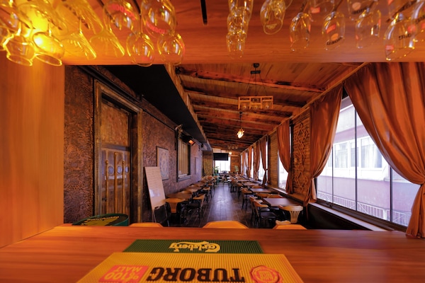 Bar (di hartanah)