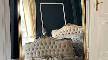 Double Room | Free WiFi, bed sheets