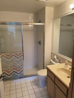 Shower, towels