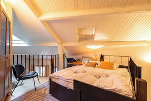 3 bedrooms, iron/ironing board, free WiFi, bed sheets - Spacious house near Paris (subway) (Ivry-sur-Seine)