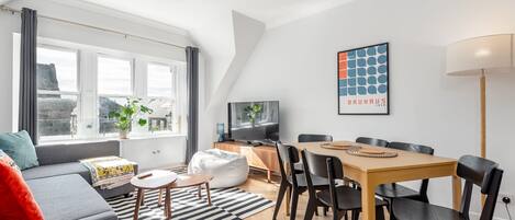 TV