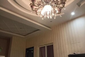 Exterior - Jingyi Hotel (Huize)