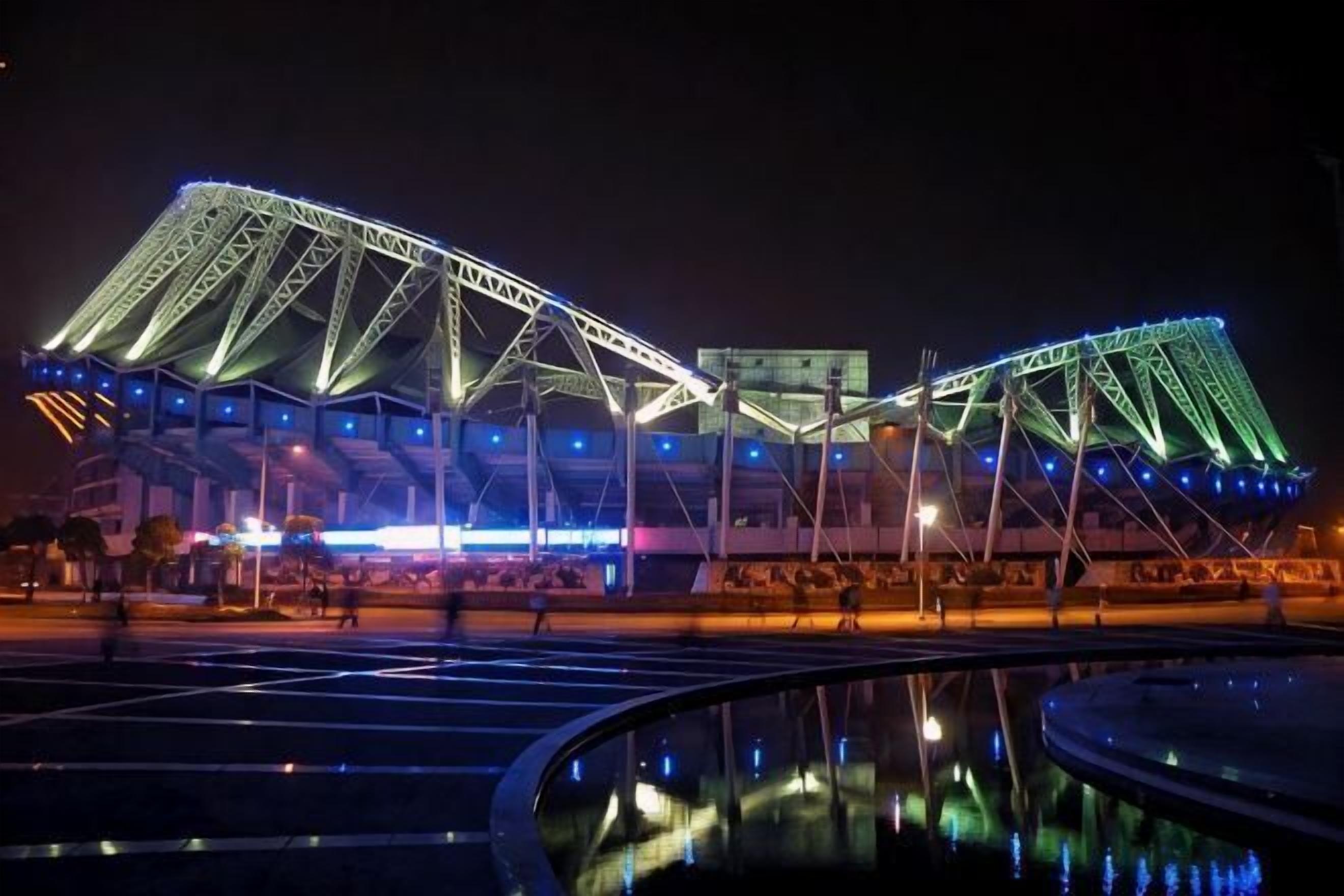 المنشأة من الخارج