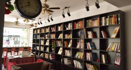 Moshang Huakai Liyi Hotel (Wuhu Limin Middle Road Branch)