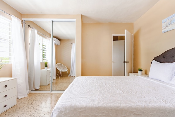3 chambres, accès au Wi-Fi (inclus), literie fournie
