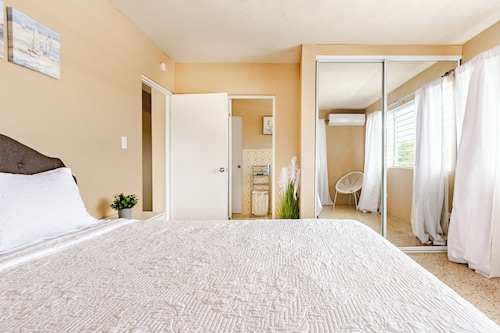 5 minutes from Seven Seas Beach Quiet Escape in Fajardo with Ocean View