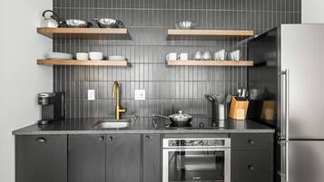 Fridge, microwave, oven, stovetop