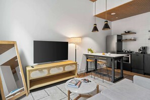 Living area - Sosuite | Studio Apt w Laundry, Courtyard View (Philadelphia)