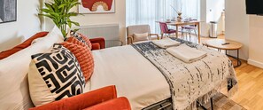 华丽公寓, 城市景观 | 起居区 | 电视、Netflix、流媒体服务